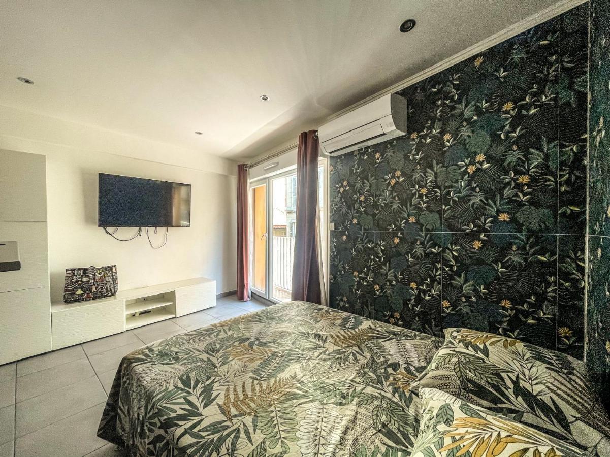 Le Saint Charles II Apartment มาร์กเซย ภายนอก รูปภาพ